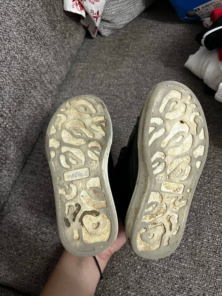 Parlak Siyah Yılan Desenli Kız Çocuk Spor Ayakkabı - Görsel 3