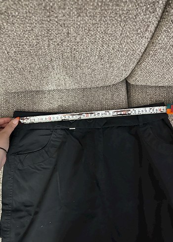 Kadın Siyah Kemerli Midi Kumaş Pantolon - Görsel 3