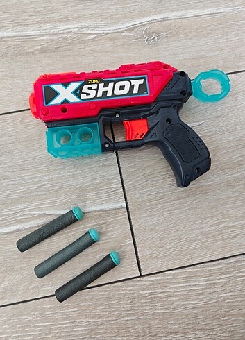 Nerf x-shot silah oyuncak
