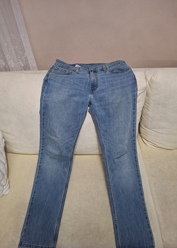 Levis 33