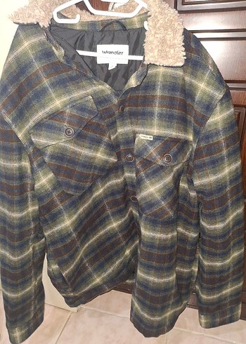 Wrangler Ekoseli Oduncu Gomlegi Ceket Olarak Da Kullanilabilir