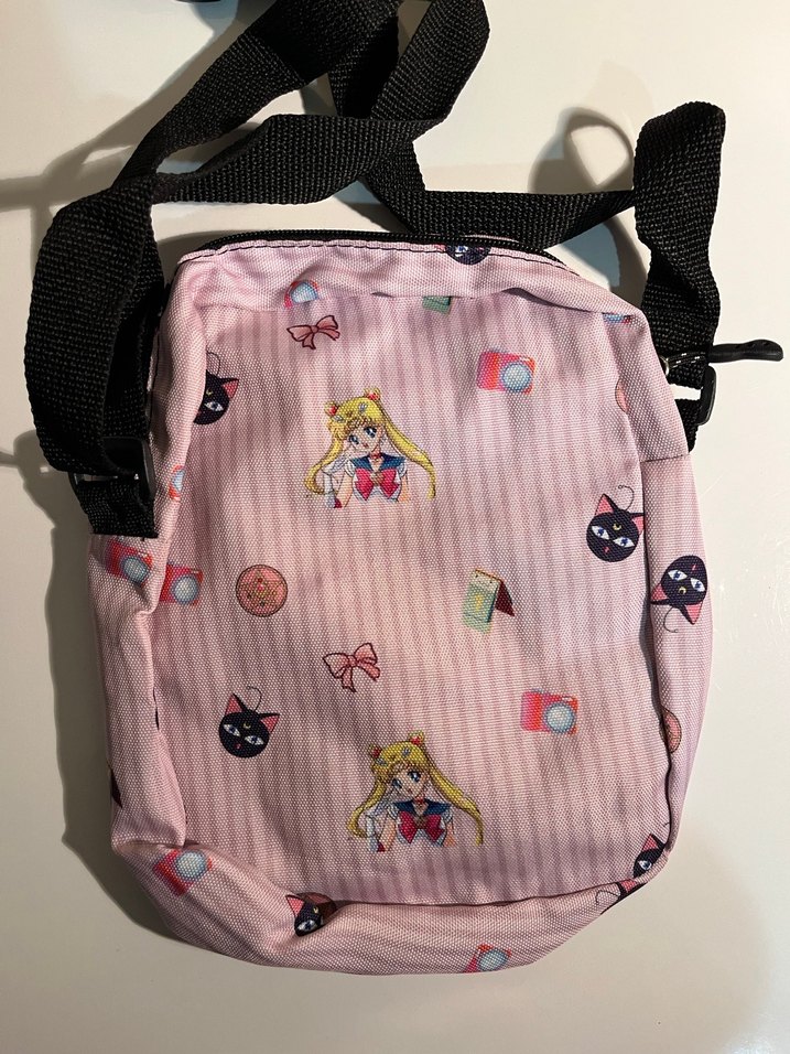 Pembe Baskılı Sailor Moon Çapraz Çanta - Görsel 2