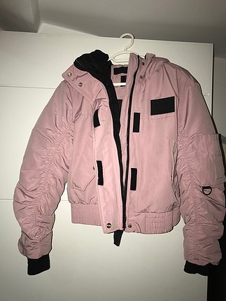 BERSHKA YENİ SEZON BOMBER MONT İNDİRİM YAPILIR