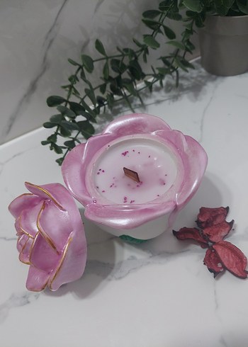 Pembe Gül Şeklinde Mum ve Kapak