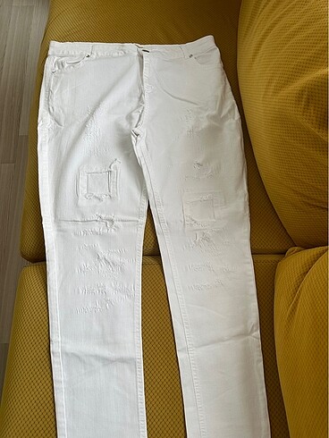 Beyaz jeans