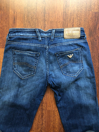 27 Beden Armani Jeans