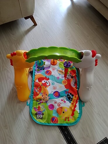 Beden Fisher price renkli oyuncak dünyası jimnastik merkezi