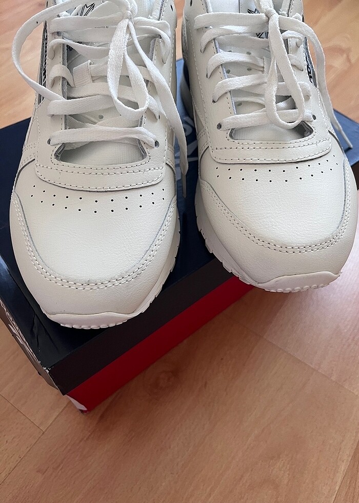 reebok classıc leather beyaz unisex - Görsel 4