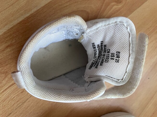 25 Beden beyaz Renk h&m kız çocuk bot