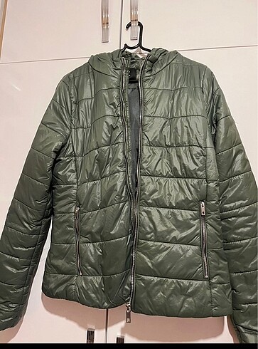 Bershka Şişme Mont