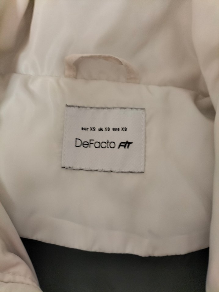 Beyaz Fitilli Kadın Kışlık Mont - Görsel 3