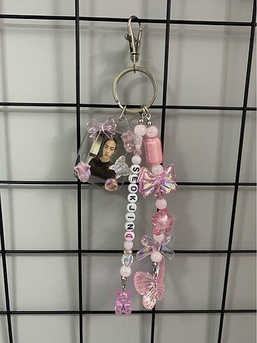 seokjin akrilik charm