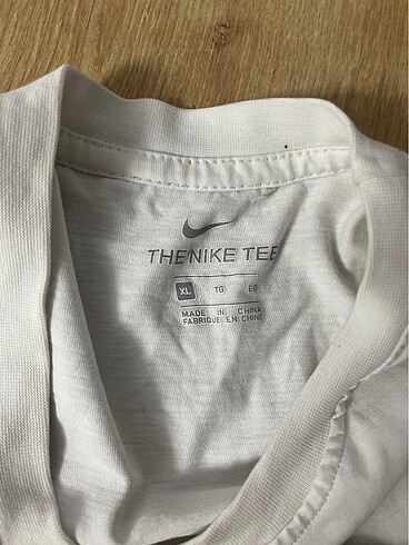 xl Beden beyaz Renk Beyaz the nike tee tişört