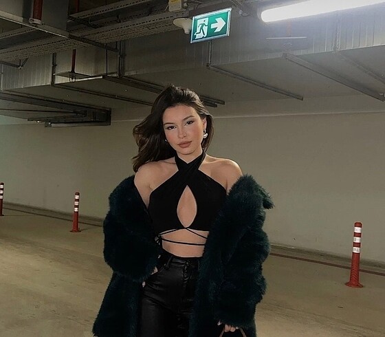 Siyah lina crop top