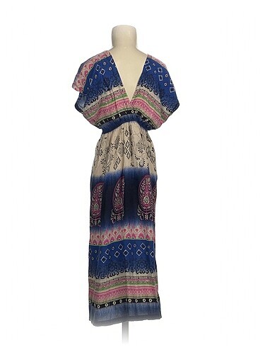 s Beden PreLoved Kısa Elbise %70 İndirimli.
