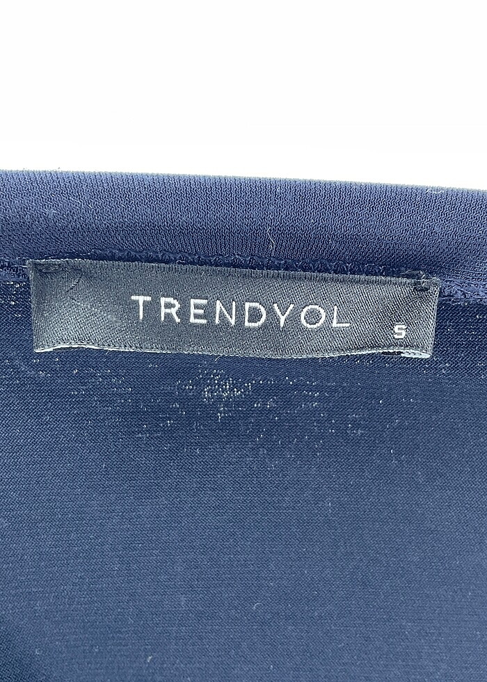 Trendyol & Milla T-shirt %70 İndirimli. - Görsel 4