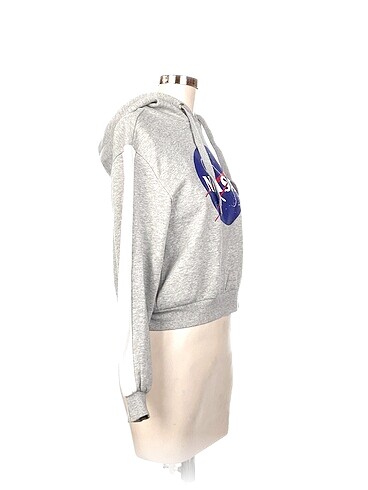H&M H&M Sweatshirt %70 İndirimli.
