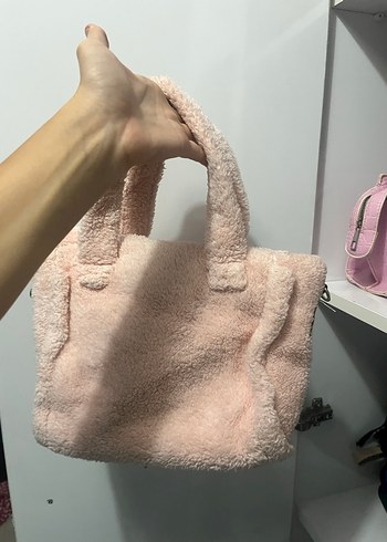 Bershka Peluş pembe çanta