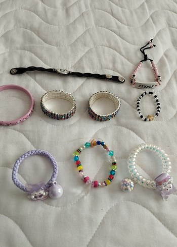 Renkli Boncuklu ve Nakışlı Bohem Bileklikler - Görsel 2