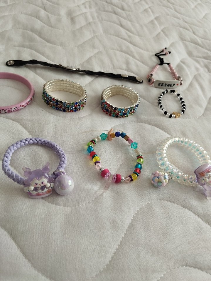 Renkli Boncuklu ve Nakışlı Bohem Bileklikler - Görsel 3