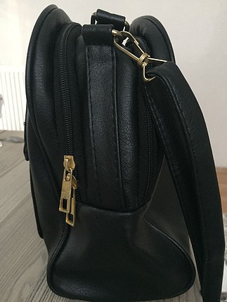 Siyah çanta 