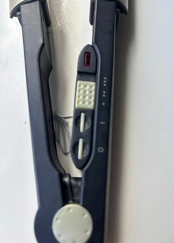  Beden Babyliss Saç Düzleştirici