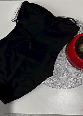 Kom Siyah İnce Askılı Kadın Mayo - Görsel 5