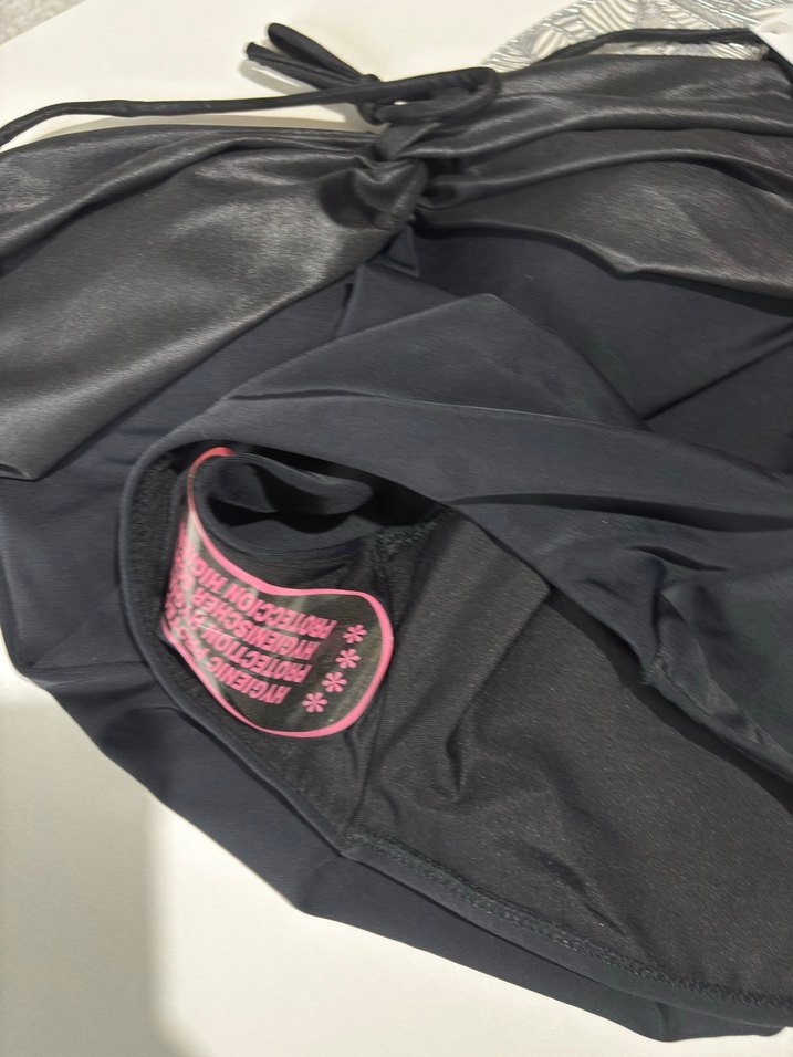 Kom Siyah İnce Askılı Kadın Mayo - Görsel 4