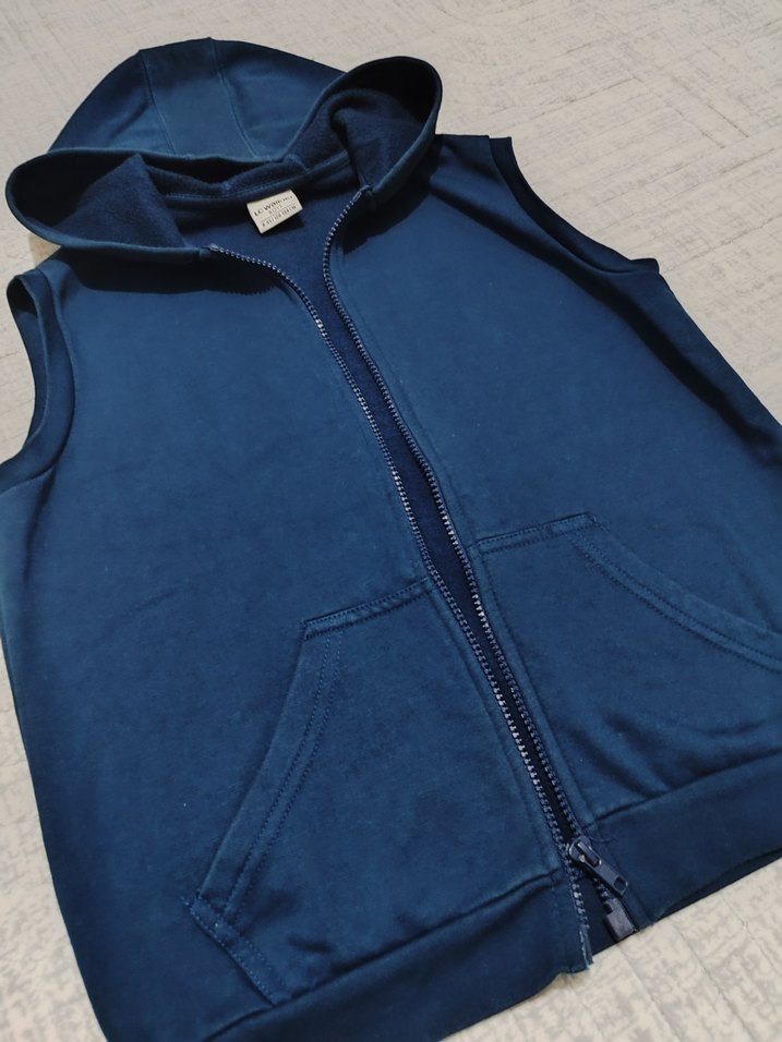 Erkek Çocuk Kapüşonlu Fermuarlı Yelek - Görsel 2