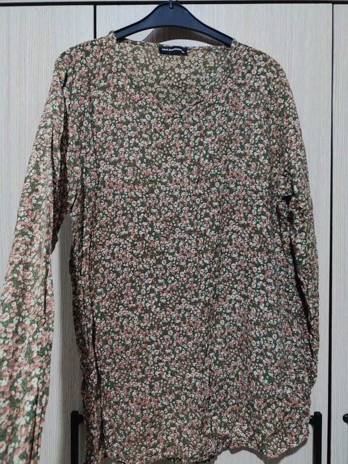 V Yaka Yeşil Uzun Kollu Bohem Bluz - Görsel 2