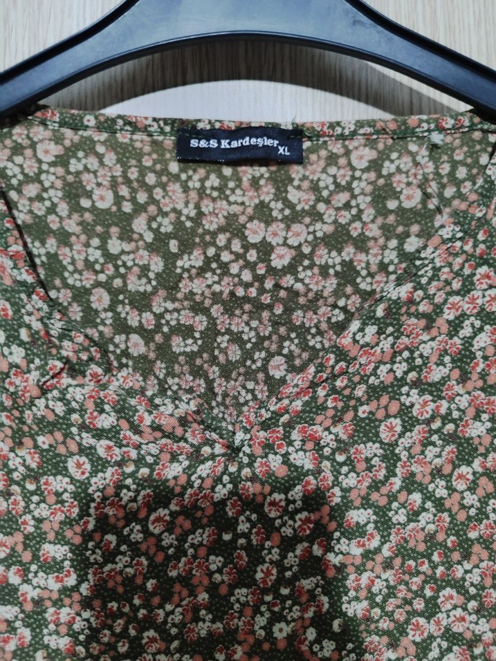 V Yaka Yeşil Uzun Kollu Bohem Bluz - Görsel 3