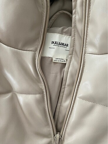 Pull and Bear montt