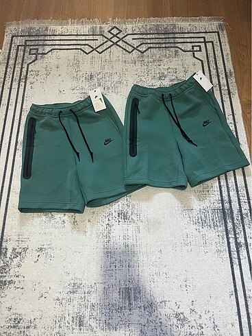 Tech Fleece Şort S