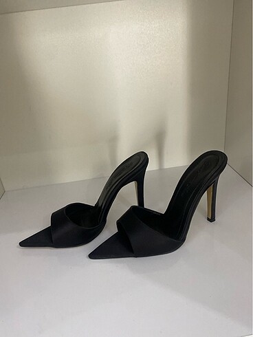 Stiletto terlik