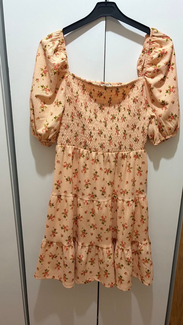 Çiçek Desenli Elbise - Görsel 2