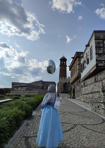 Mavi Drape Detaylı Uzun Tesettür Abiye - Görsel 2