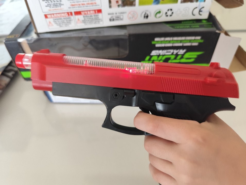 Sesli ışıklı hareketli oyuncak tabanca - Görsel 2