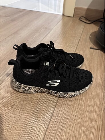 36 Beden siyah Renk Skechers sneaker
