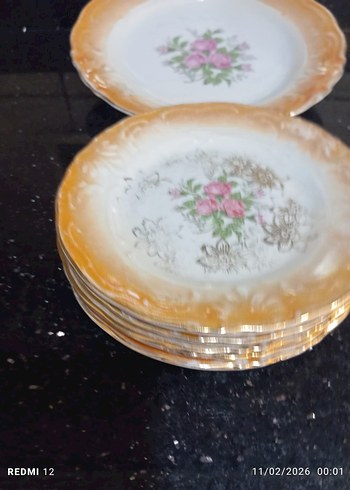 Çiçek Desenli Beyaz ve Turuncu Porselem Tabak Seti - Görsel 2