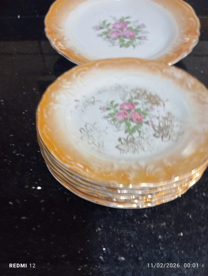 Çiçek Desenli Beyaz ve Turuncu Porselem Tabak Seti - Görsel 2