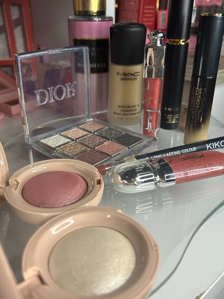 Lüks 10 adet Makyaj Ürünleri Seti - Görsel 2