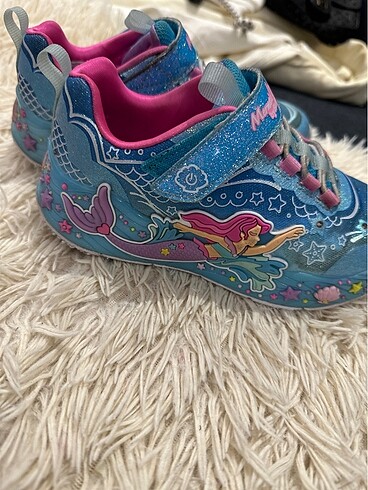 29 Beden Skechers spor ayakkabı