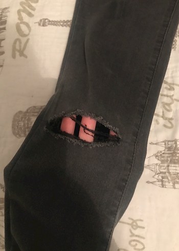 Koton Gri Yırtık Detaylı Skinny Kot