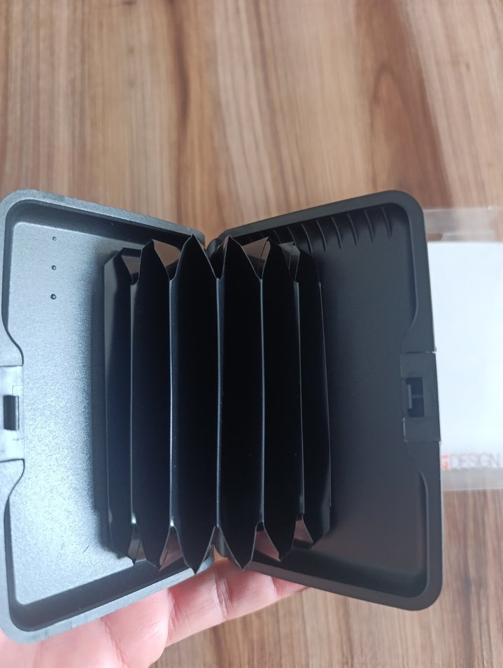 Beyaz Parlak Baskılı Kartlık - Görsel 2