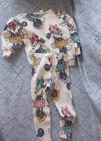 2 Yaş Beden gri Renk LC Waikiki Disney Baby Gri Desenli takım