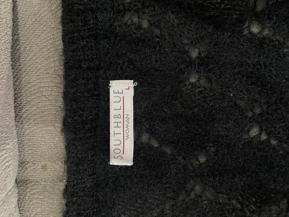 Siyah Örgü Kolsuz Kadın Kazak - Görsel 2