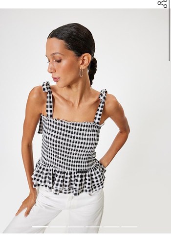 Kareli Fırfırlı İnce Askılı Bluz - Görsel 2