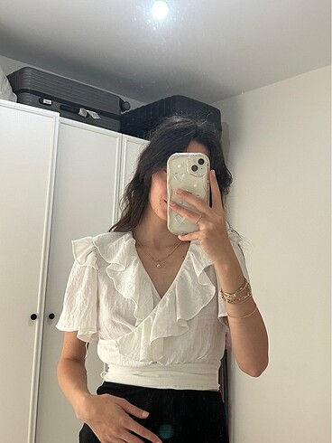 Trendyol & Milla Fırfırlı beyaz bluz