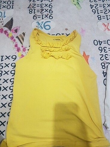 Sarı çocuk kıyafeti