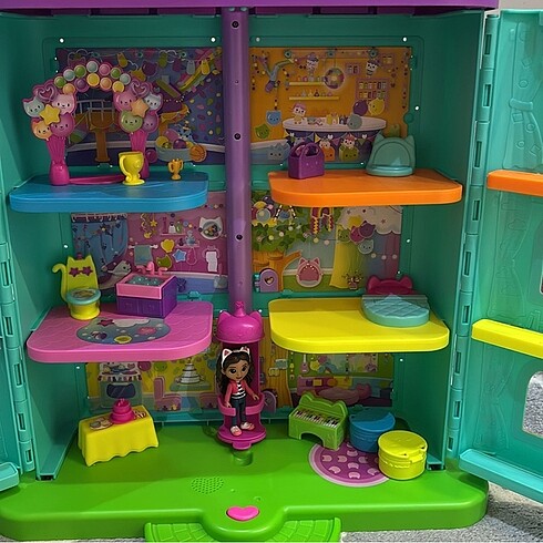 Beden Renk Gabby?s Dollhouse Festival Evi